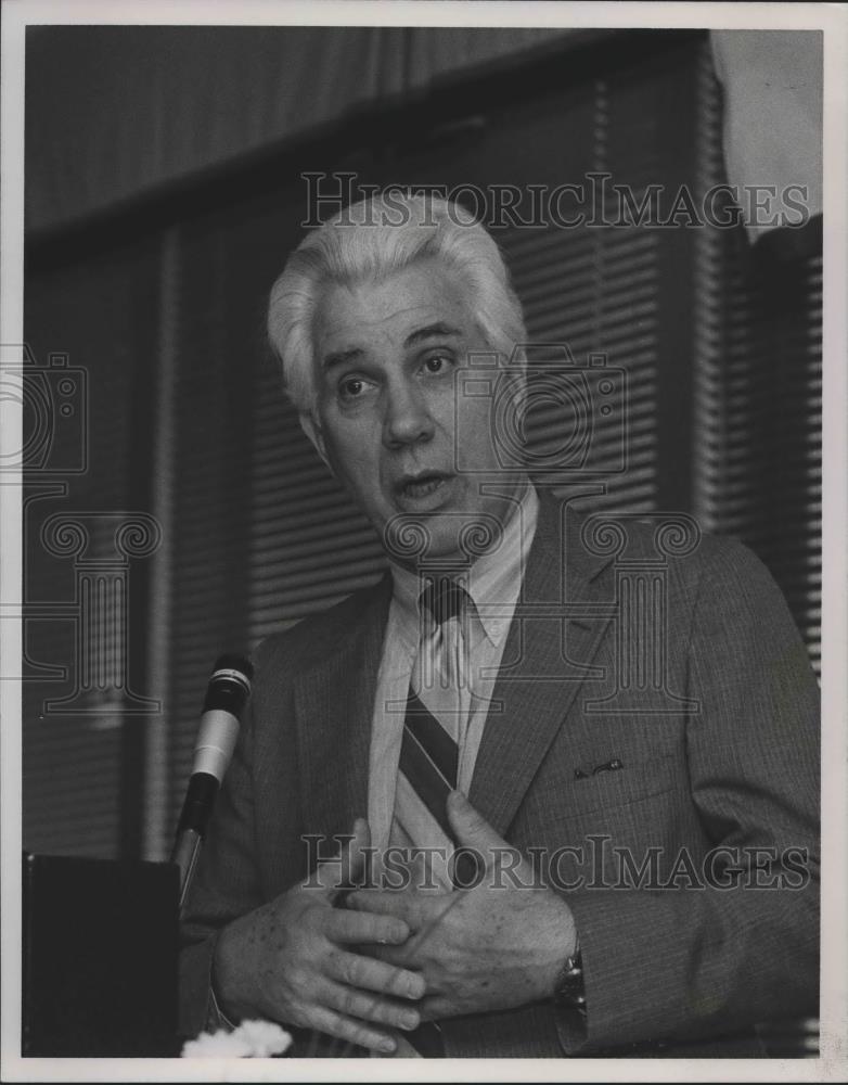 Press Photo Gene Trasher, Blue Cross Executive - abna40290 - Historic Images