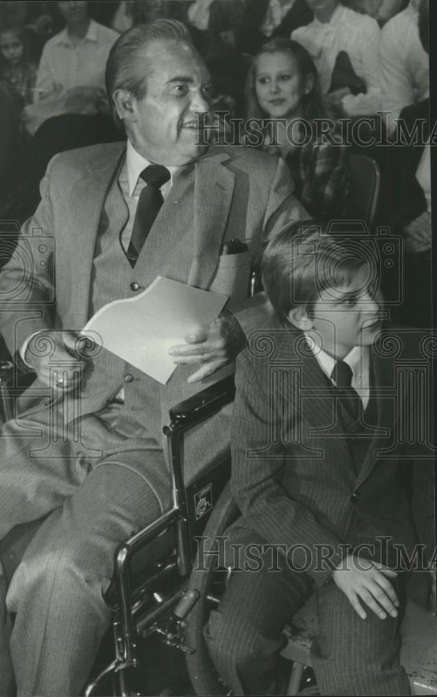 1981 Press Photo George Wallace, Governor of Alabama, with Taylor Gordon - Historic Images