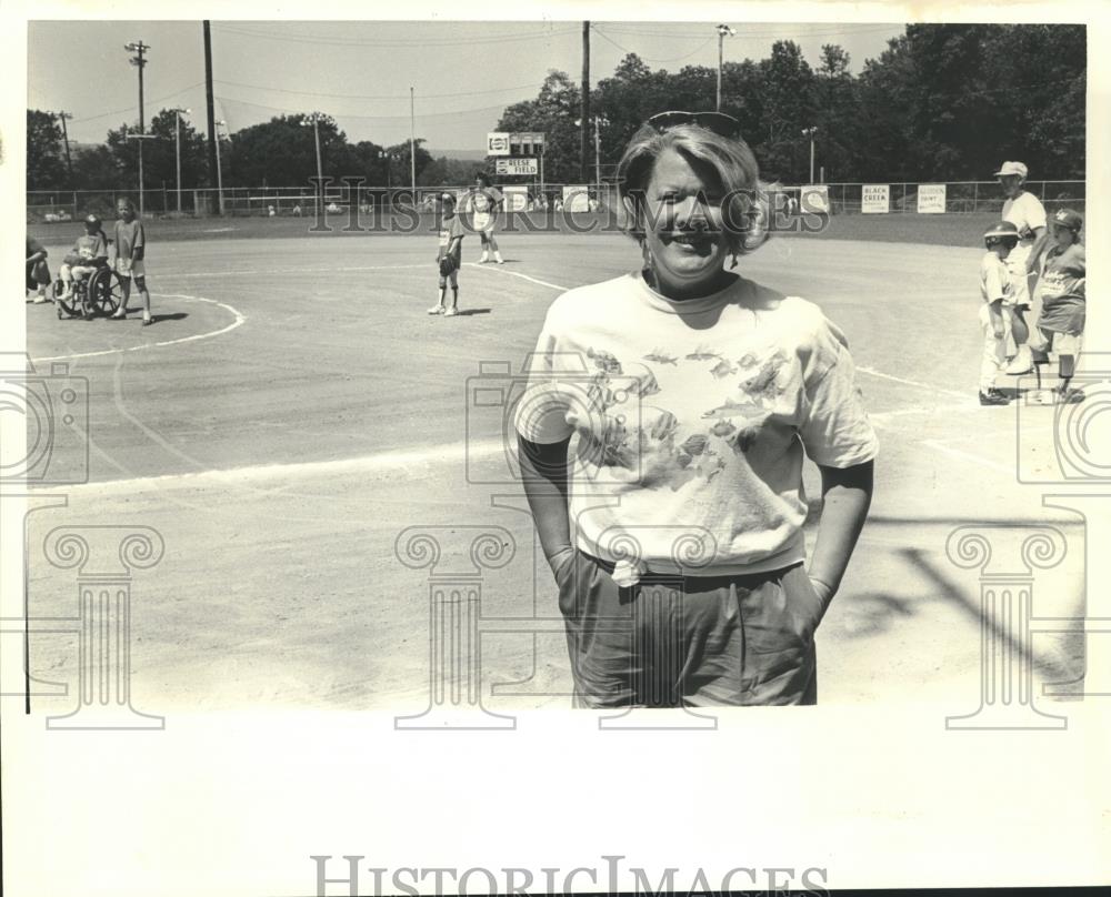 1993 Press Photo Volunteer Sandy Mackewaw on Baseball Field - abna41138 - Historic Images