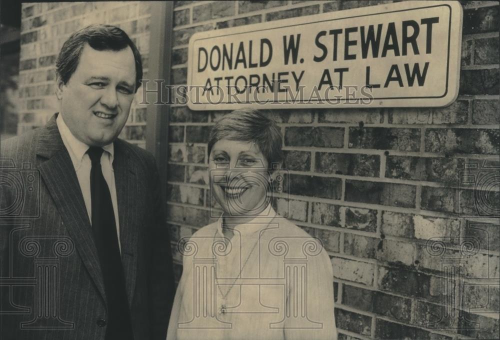 1990 Press Photo Donald W. Stewart, Attorney at Law with Wife - abna41196 - Historic Images