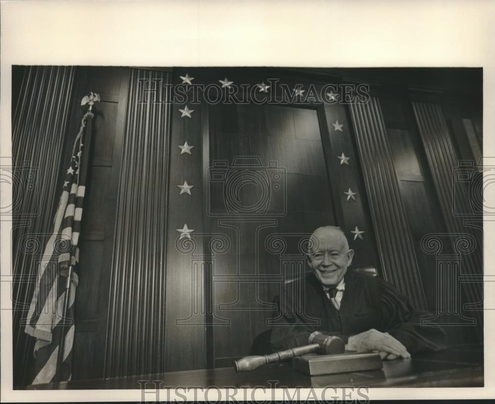 1986 Press Photo Judge Seybourn H. Lynne - 40 years on the bench, Alabama - Historic Images