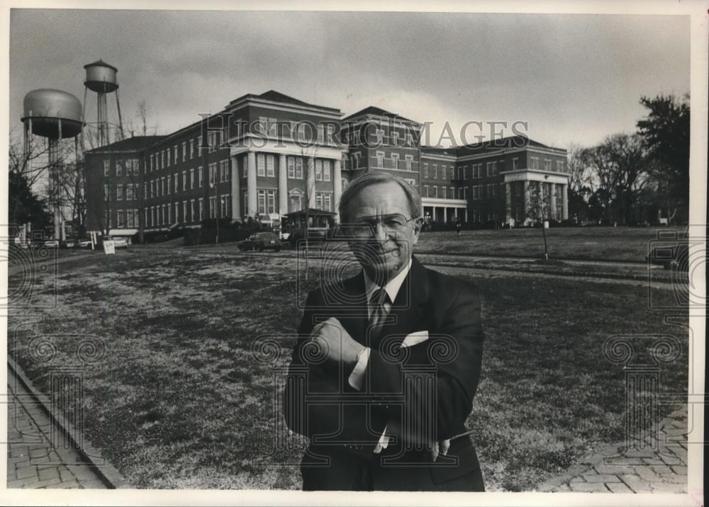 1989 Press Photo University of Montevallo President John Stewart - abna41999 - Historic Images