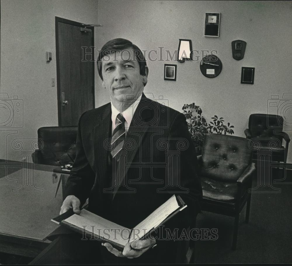 1983 Press Photo Alabama Junior College Chancellor Charles Payne - abna42017 - Historic Images