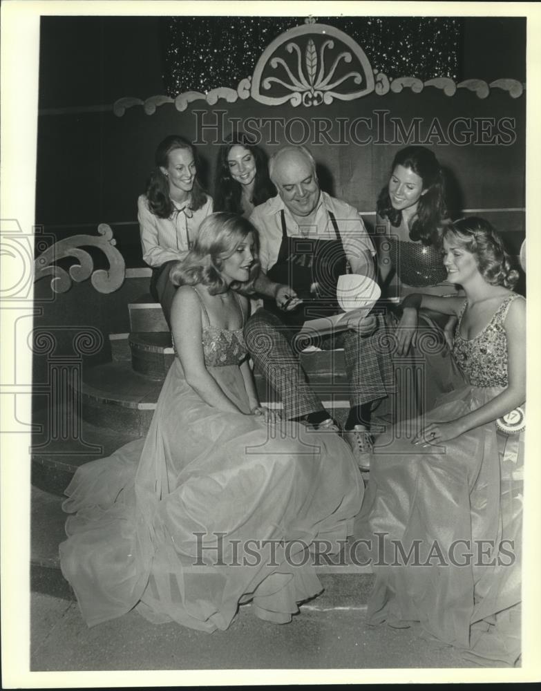 1980 Press Photo Miss Alabama Contestants on stage - abna42354 - Historic Images