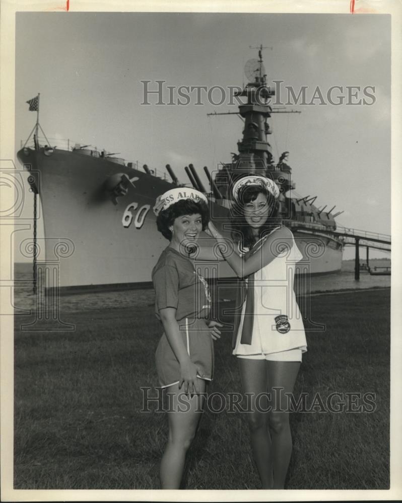 1981 Press Photo Alabama Junior Miss - Kim Gilliland and Rhonda Pullman - Historic Images