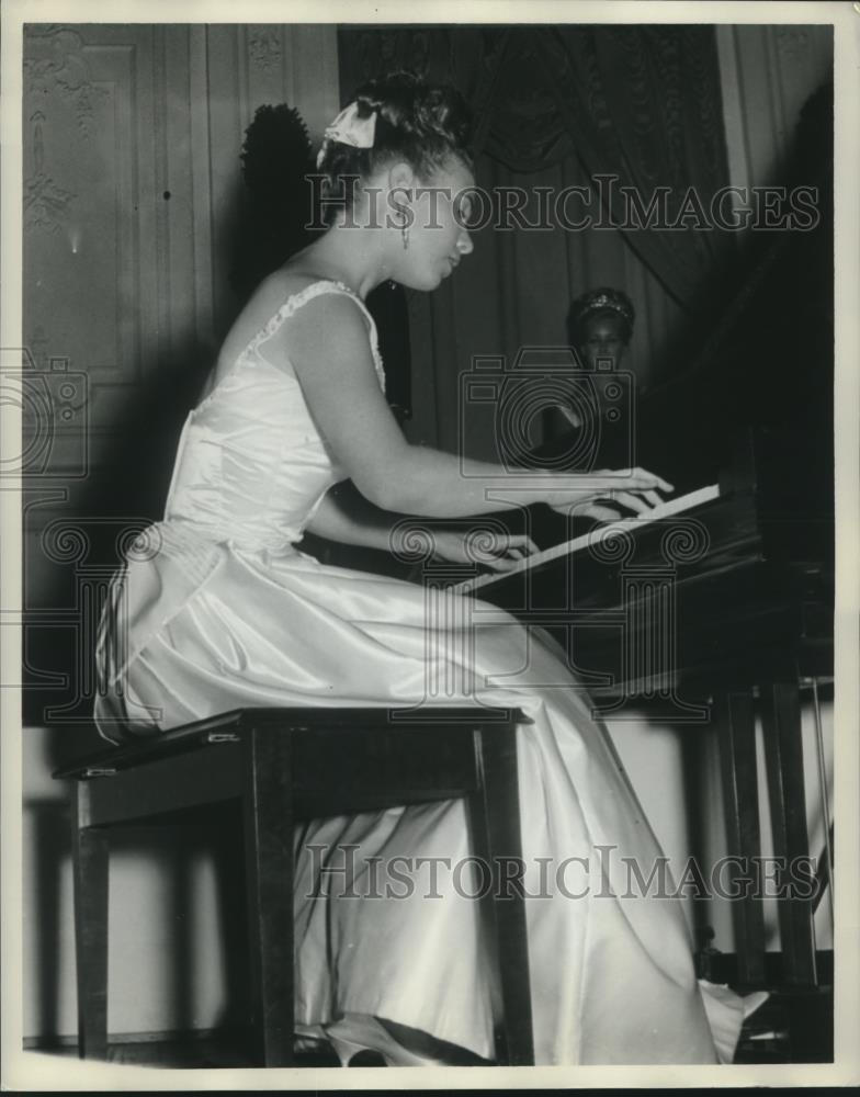 Press Photo Allison Lee, &quot;Miss Alabama&quot; Contestant - abna42439 - Historic Images