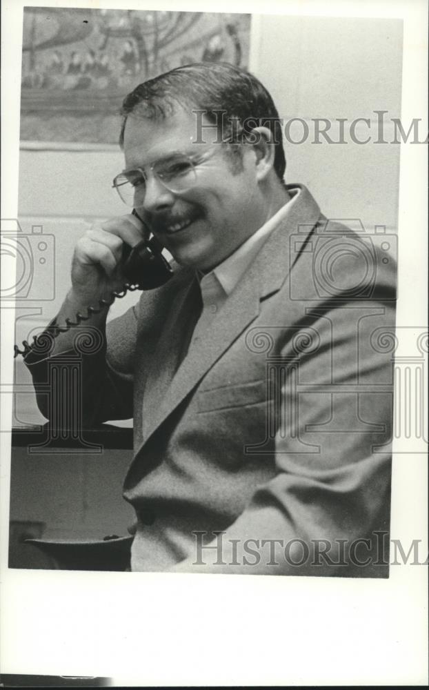 1981 Press Photo Thomas Nash, Auburn Professor - abna42743 - Historic Images