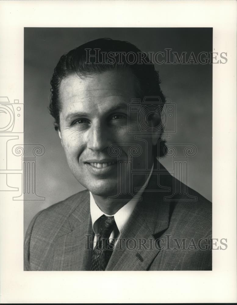 1992 Press Photo Alabama Executive Donald Hess, President, Parisian, Inc. - Historic Images