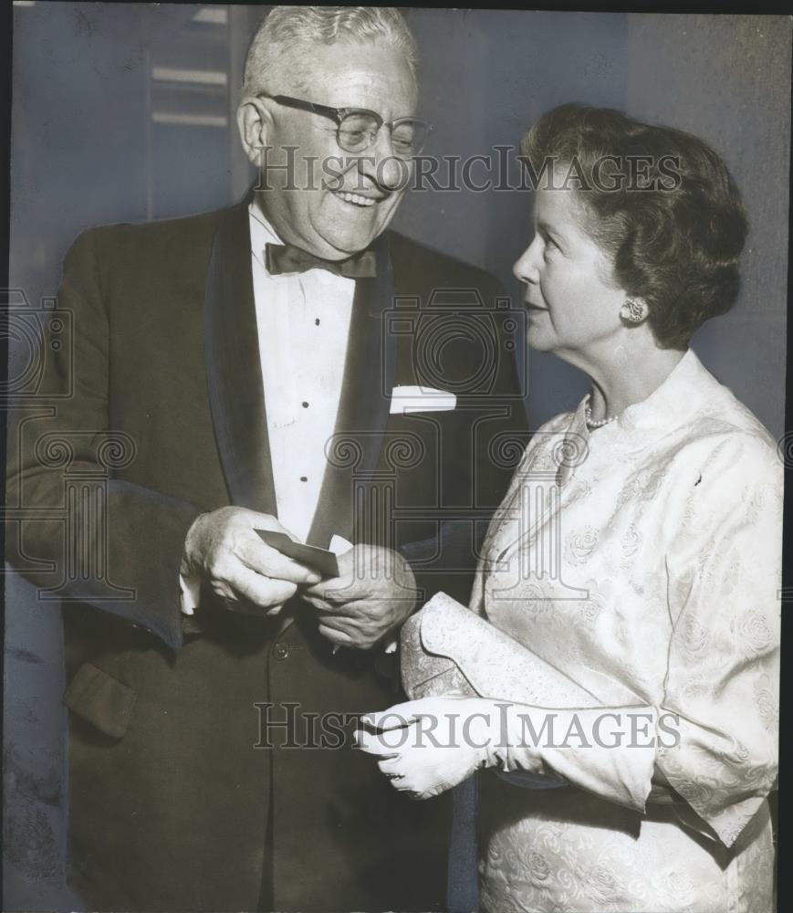 1982 Press Photo Mr. and Mrs. W. C. Cunningham, Birmingham, Alabama at Symphony - Historic Images