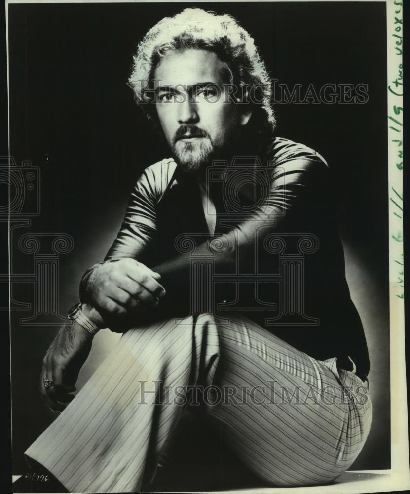 1982 Press Photo Richard Stillwell, opera soloist, at Milwaukee Chamber concert - Historic Images