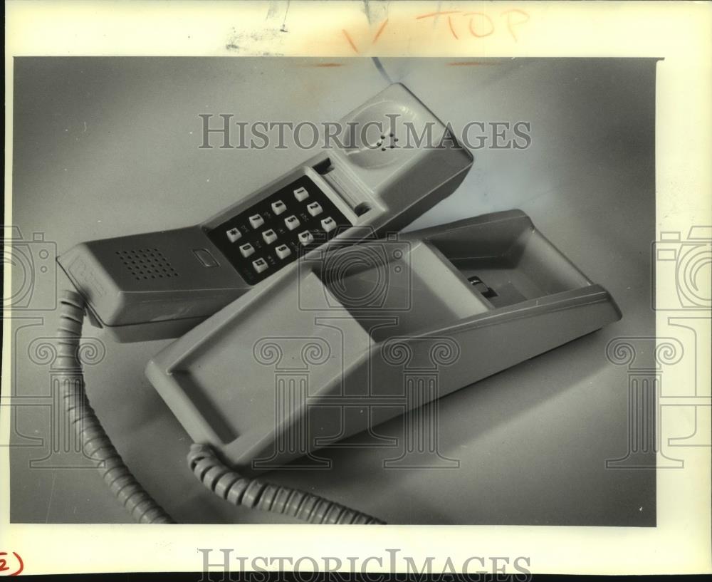 1981 Press Photo Contemporette telephone - mjc07095 - Historic Images