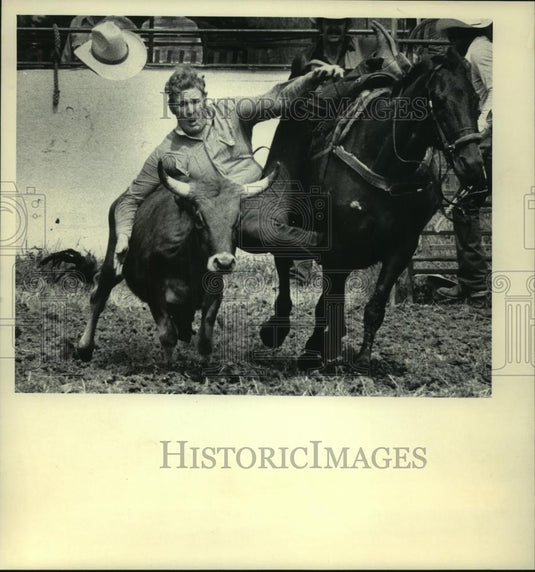 1983 Press Photo Danny Meyers lost his hat in calf roping event in Wisconsin - Historic Images