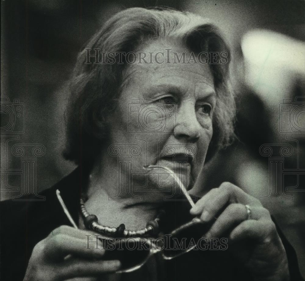 1982 Press Photo Eileen O&#39;Casey, wife of great Irish playwright, Sean O&#39;Casey - Historic Images