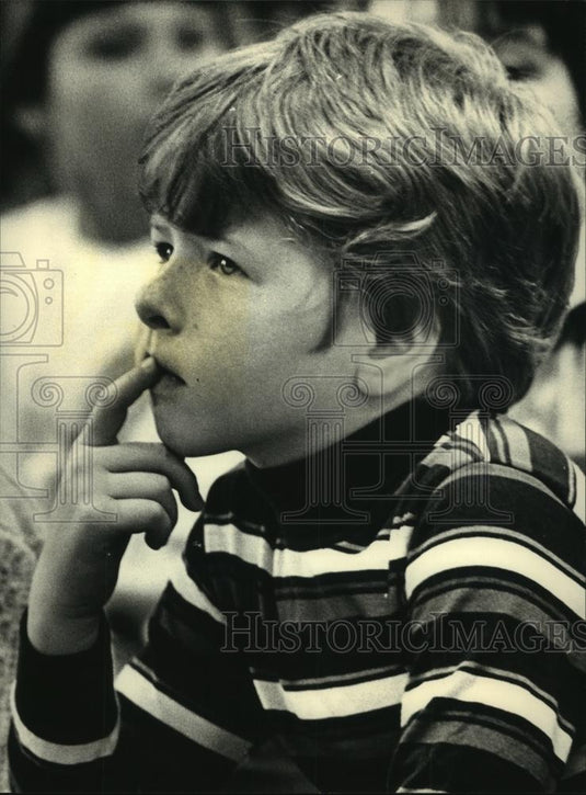 1988 Press Photo Ryan Gahagau at North Lake Grade School Wisconsin - mjc07592 - Historic Images