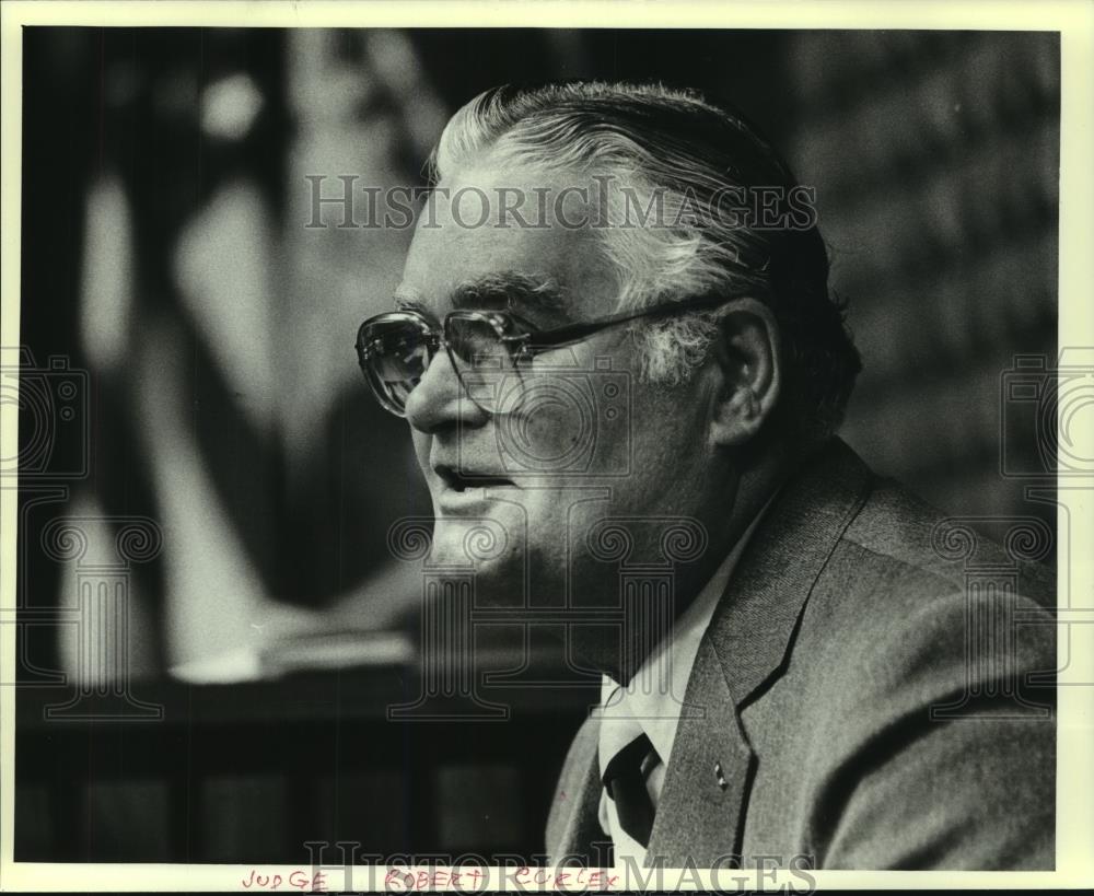 1980 Press Photo Judge Curley at Christ Seraphim hearing Wisconsin - mjc07694 - Historic Images