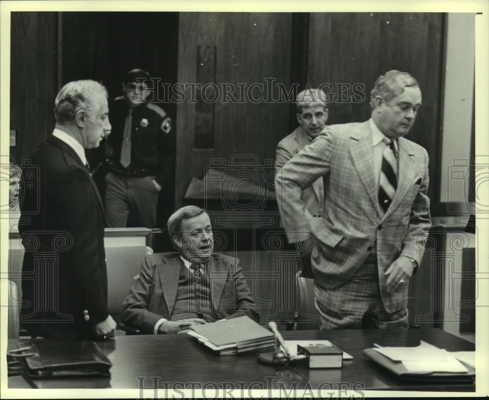 1980 Press Photo Lawyers at Christ Seraphim hearing - mjc07775 - Historic Images