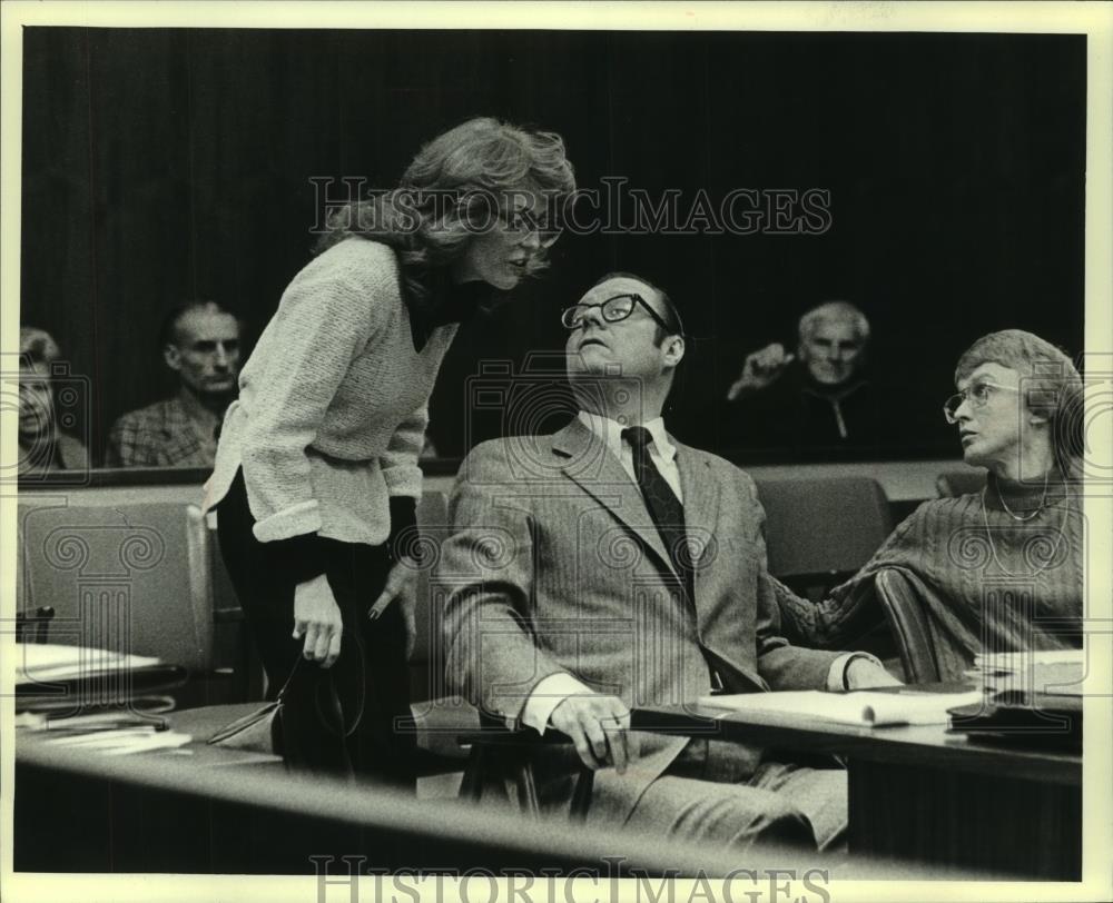 1980 Press Photo Witness Marilyn Nee at Christ T. Seraphim hearing - mjc07791 - Historic Images