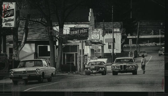1976 Press Photo Highway 74 in the business area of North Lake, Wisconsin - Historic Images