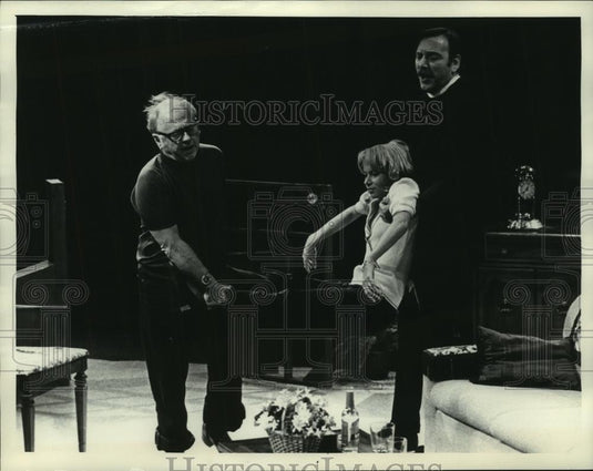 Press Photo Mickey Rooney and others - mjc08261 - Historic Images