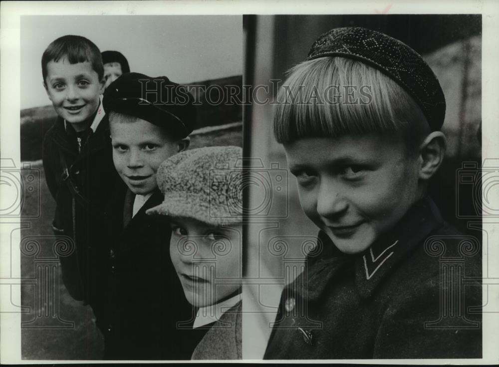 Press Photo Schoolboys in Bratsk, Siberia - mjc08302 - Historic Images