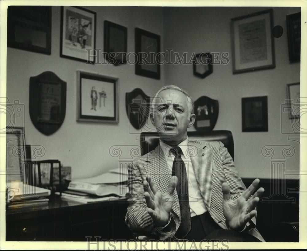 1979 Press Photo Milwaukee Judge Christ T. Seraphim - mjc08359 - Historic Images