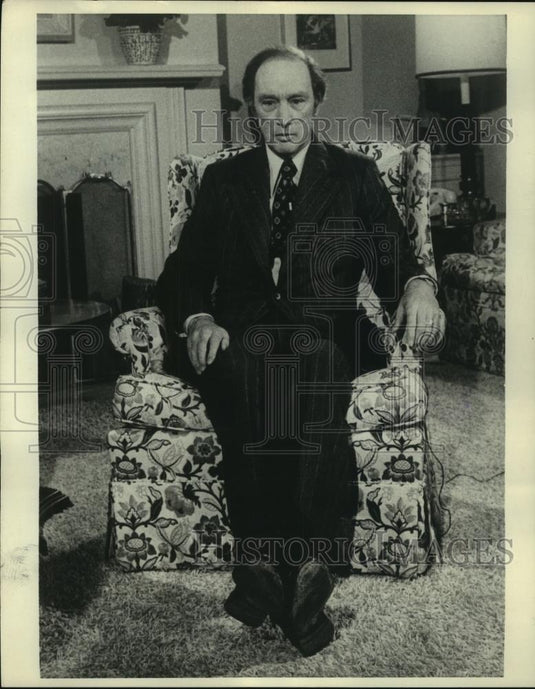 1976 Press Photo Canadian Prime Minister Pierre Trudeau relaxed before address - Historic Images