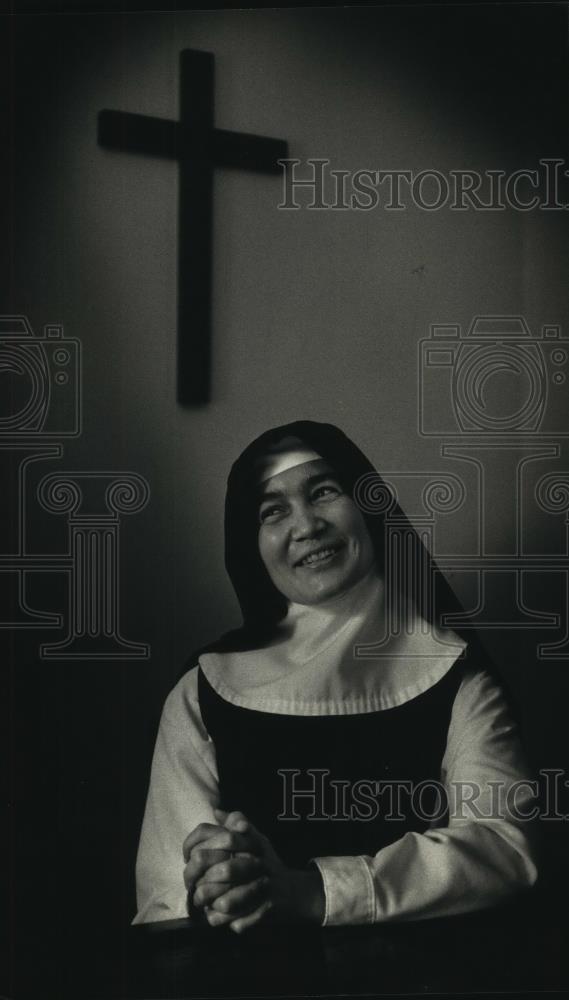 1991 Press Photo Sister Marie Gabrielle Roux of Valley of Our Lady Monastery, WI - Historic Images