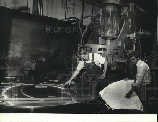 1982 Press Photo Marty Marawski & Dick Blakeman of Sullivan Corp Wisconsin - Historic Images