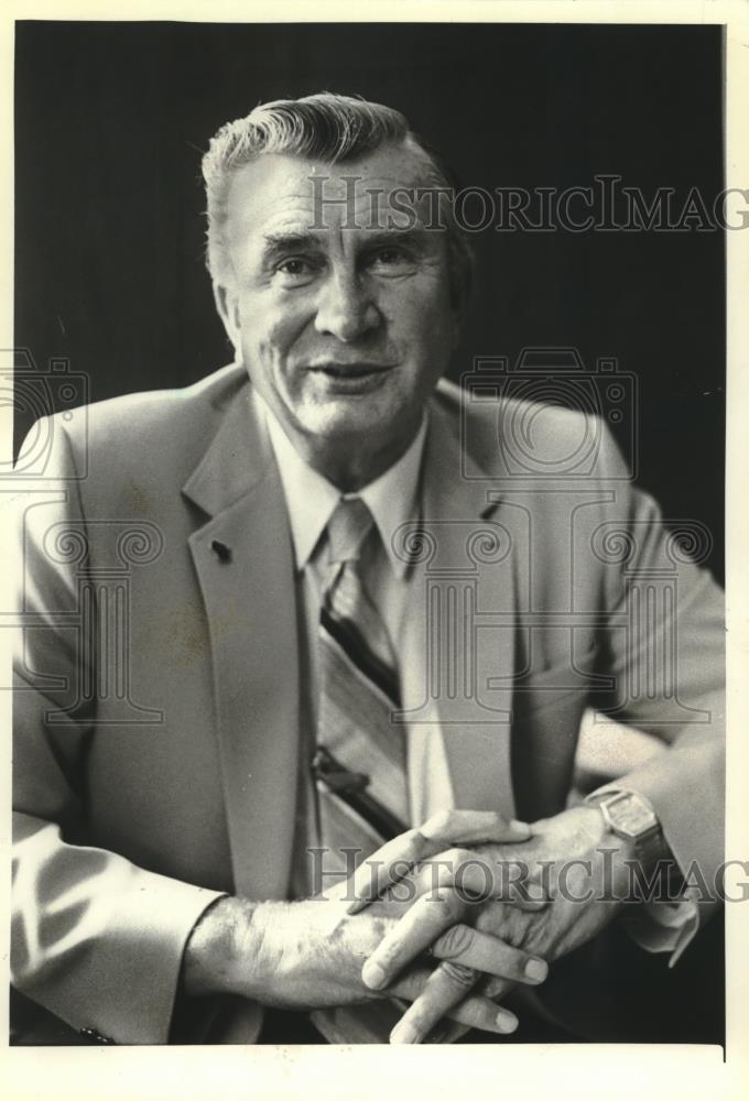 1981 Press Photo Joseph Tuss, acting secretary of the Agriculture Department. - Historic Images