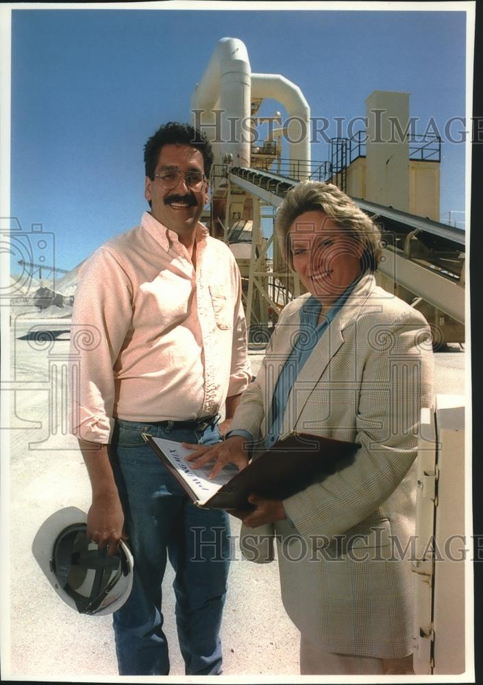 1994 Press Photo Joseph &amp; Deborah Teglia own Franklin asphalt plant - mjc09567 - Historic Images