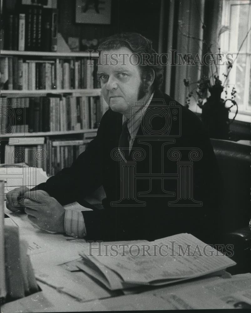 1976 Press Photo Marvin Stromer, Dean of Milton College in Wisconsin - mjc09808 - Historic Images