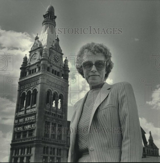 1985 Press Photo Jean Tyler Citizen's Governmental Research Bureau, Milwaukee - Historic Images