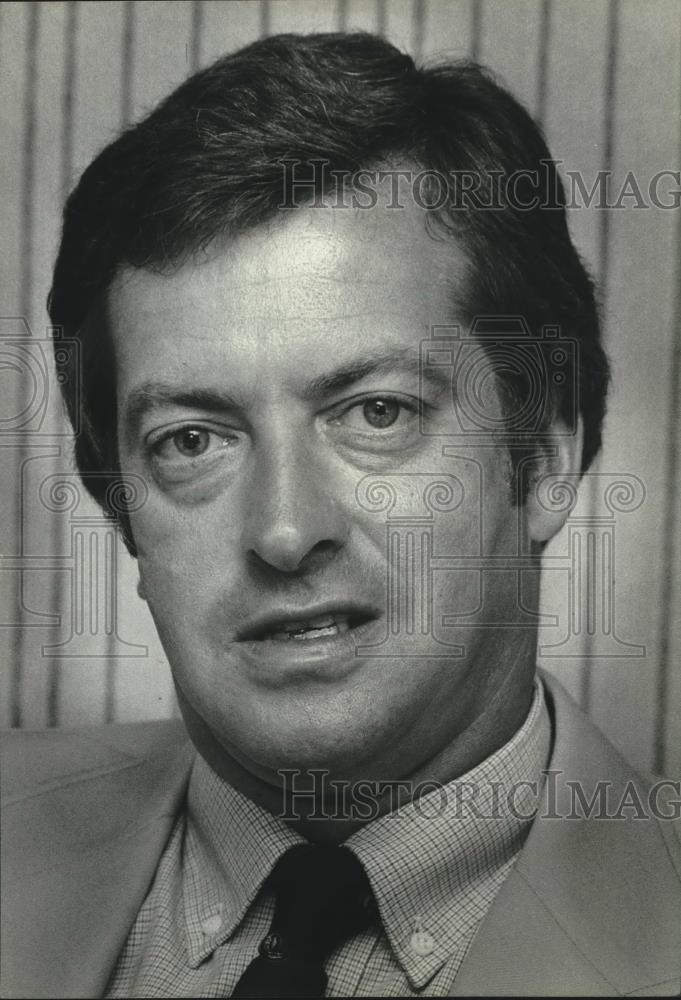 1980 Press Photo Ken Sanders, former Milwaukee Brewer, now works real estate - Historic Images
