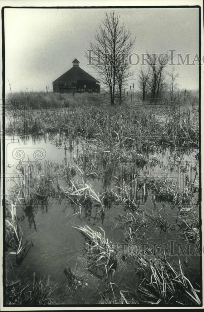 1991 Press Photo Unitarian Church in wetlands North of Mequon - mjc10591 - Historic Images