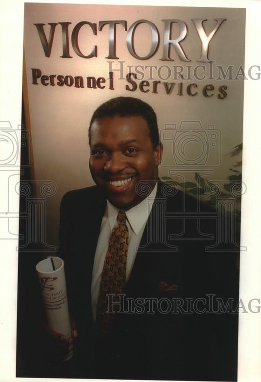 1994 Press Photo Joe Tucker of Victory Personnel Services - mjc10611 - Historic Images