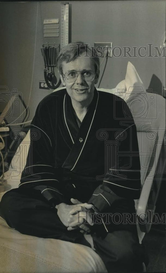 1984 Press Photo WTMJ disc jockey Jim Tate, Milwaukee, Wisconsin - mjc10623 - Historic Images