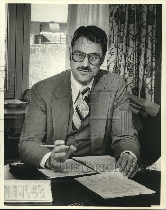 1982 Press Photo VP of National Development & Investment Inc. Kenneth Turk - Historic Images