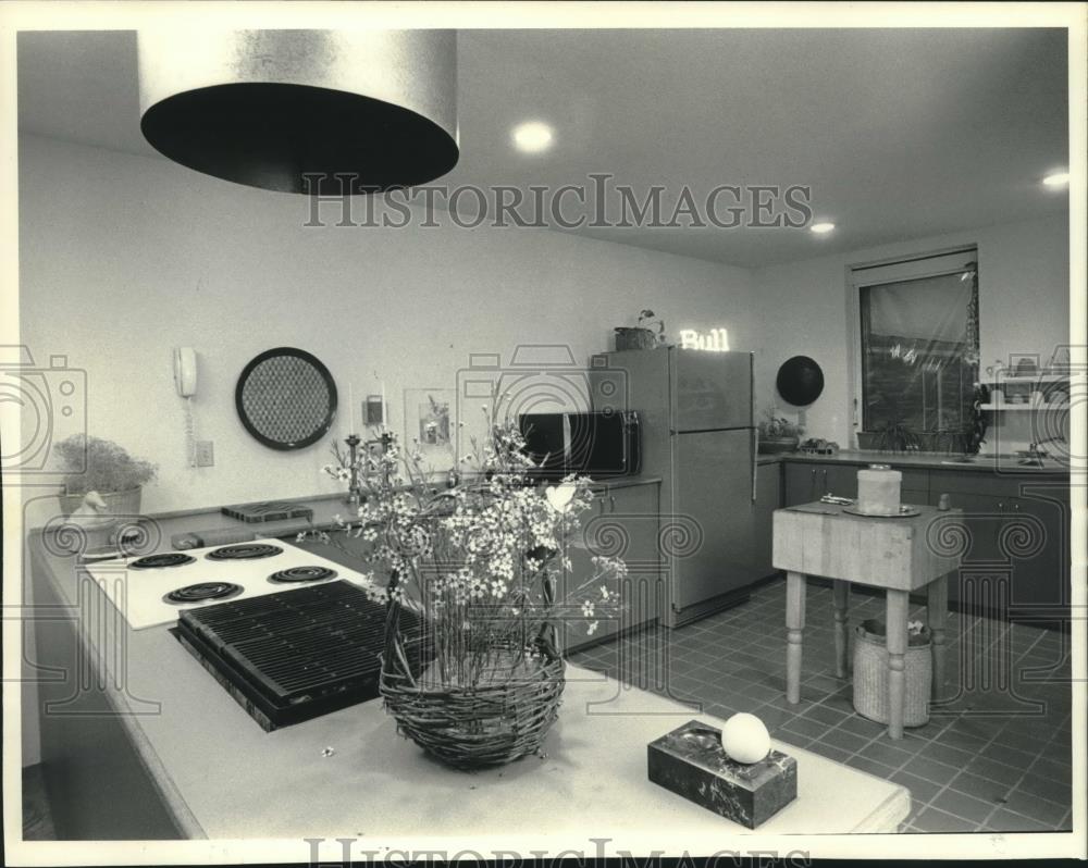 1984 Press Photo Bridget and Marc Wolf&#39;s redesigned kitchen in the Third Ward - Historic Images