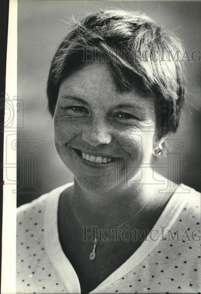 1981 Press Photo Cheri Strother, Shorewood tennis coach - mjc10887 - Historic Images