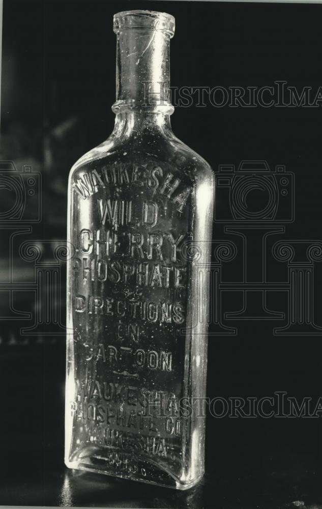 1992 Press Photo Glass bottle, for Wild Cherry Phosphate - mjc10905 - Historic Images