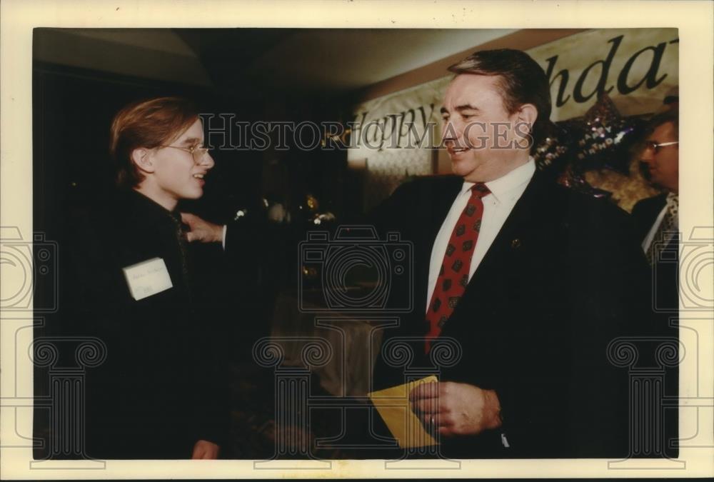 1991 Press Photo Wisconsin Governor Tommy Thompson&#39;s 50th birthday, Wisconsin - Historic Images