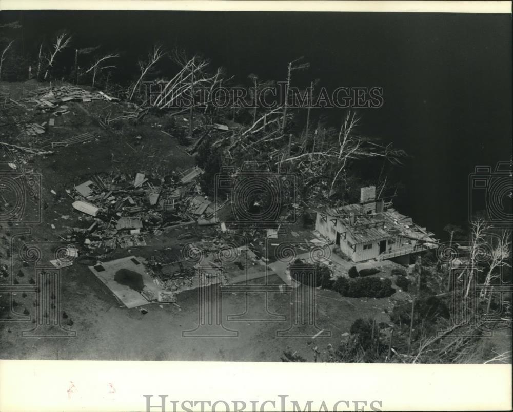 1984 Press Photo Campgrounds &amp; resorts destroyed by tornado, Wisconsin - Historic Images