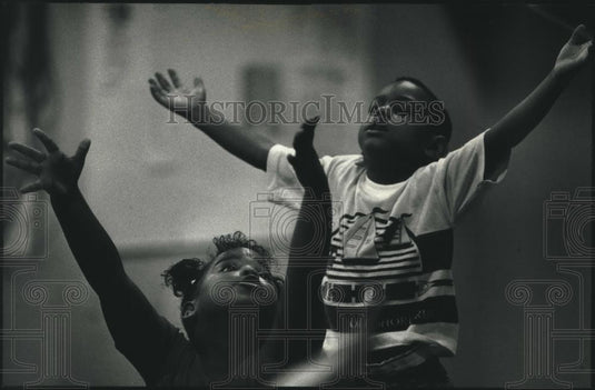 1991 Press Photo Ikita McClaine & Andrew Jemison at Milwaukee's Summer Arts Camp - Historic Images
