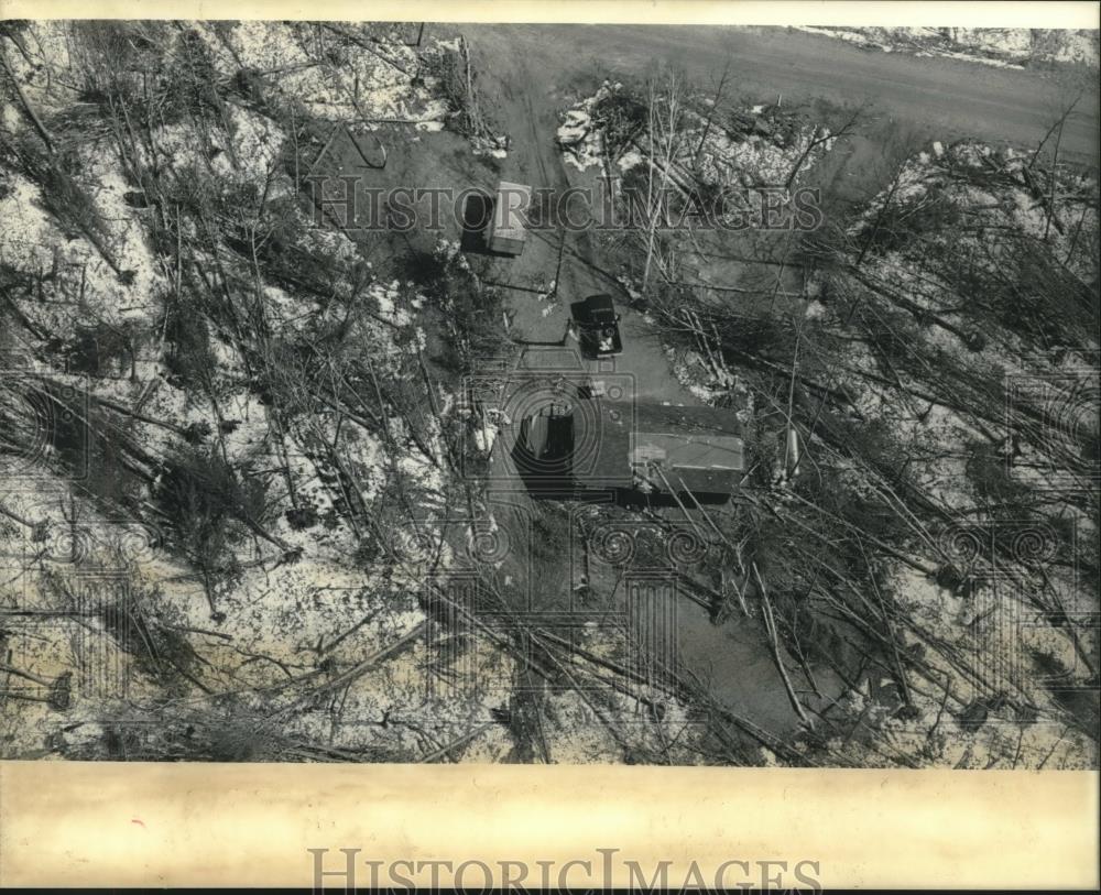 1984 Press Photo Aftermath of storm in Oneida County, Wisconsin - mjc11412 - Historic Images