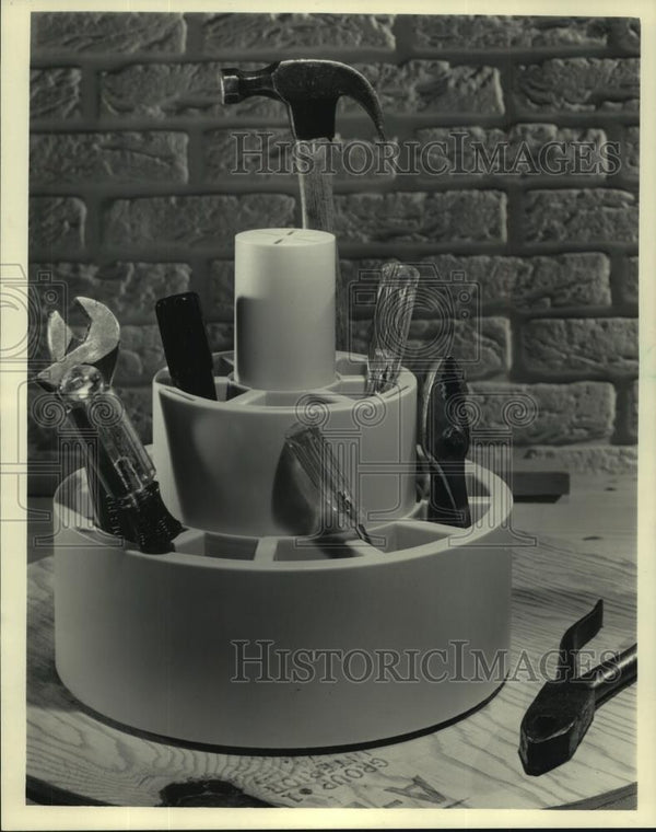 Three-tier Carousel Organizer will help keep a house in order, 1984 ...