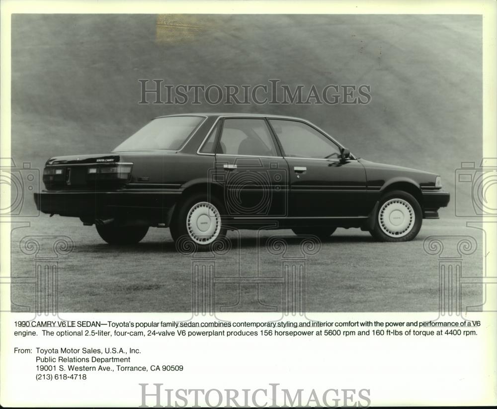 1990 Press Photo 1990 Toyota Camry V6 LE Sedan - mjc12278 - Historic Images