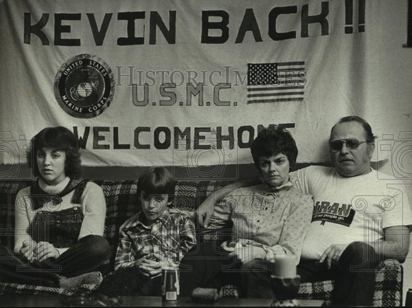 Barbara Timm, family sit on couch watch press conference, 1980 vintage ...