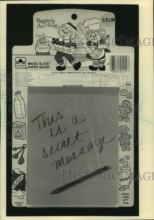 1987 Press Photo Magic Slate Paper Saver toy for kids, Western Publishing Co. - Historic Images