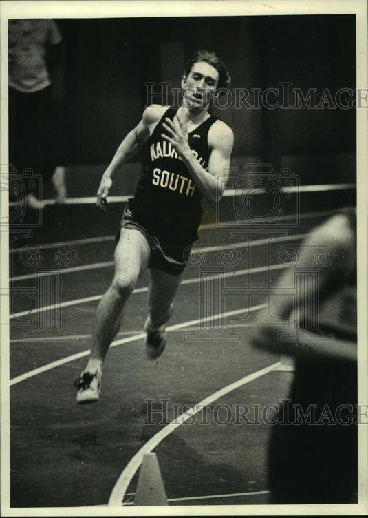 1990 Press Photo Waukesha south's top miler is sophomore Brian Wagner - Historic Images