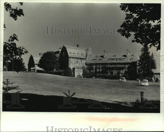 1990 Press Photo Skytop resort in the Poconos - mjc13124 - Historic Images